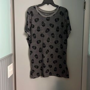 Size 2 torrid classic fit gray with black skulls T-shirt.